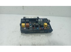 Recambio de caja reles / fusibles para opel zafira / zafira family b (a05) 1.9 cdti (m75) referencia OEM IAM 13208748  