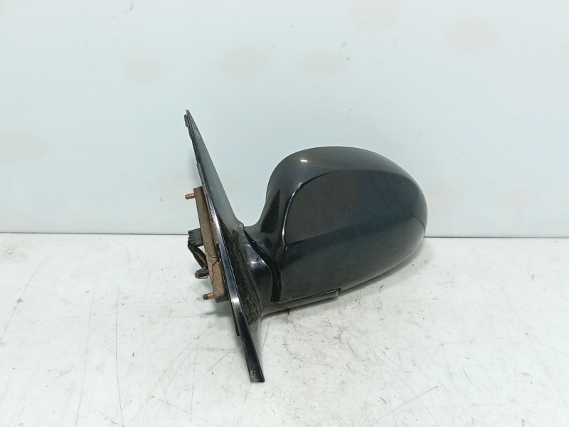 Recambio de retrovisor izquierdo para kia cerato i sedán (ld) 1.6 referencia OEM IAM   