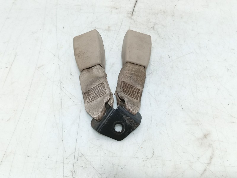 Recambio de anclaje cinturon trasero izquierdo para kia cerato i sedán (ld) 1.6 referencia OEM IAM   