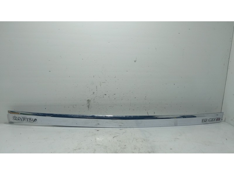 Recambio de moldura para opel zafira / zafira family b (a05) 1.9 cdti (m75) referencia OEM IAM   