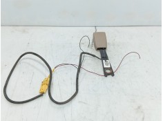 Recambio de anclaje cinturon delantero izquierdo para kia cerato i sedán (ld) 1.6 referencia OEM IAM   