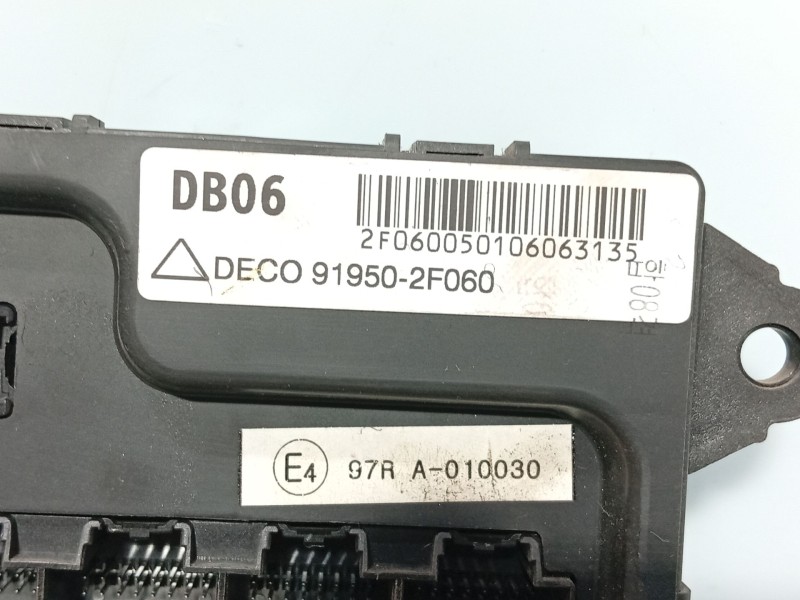 Recambio de caja reles / fusibles para kia cerato i sedán (ld) 1.6 referencia OEM IAM   