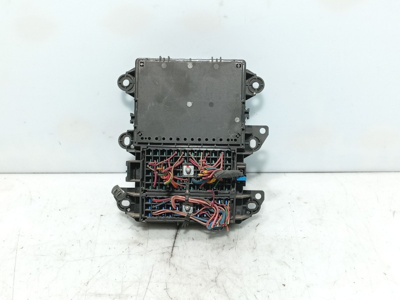 Recambio de caja reles / fusibles para kia cerato i sedán (ld) 1.6 referencia OEM IAM   