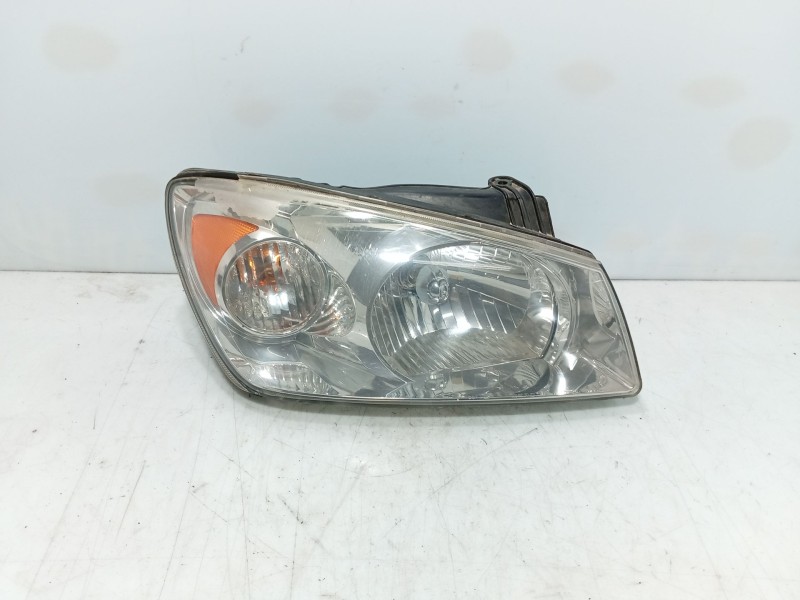 Recambio de faro derecho para kia cerato i sedán (ld) 1.6 referencia OEM IAM   