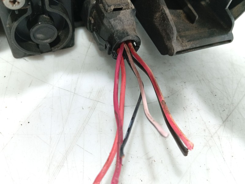 Recambio de faro derecho para kia cerato i sedán (ld) 1.6 referencia OEM IAM   