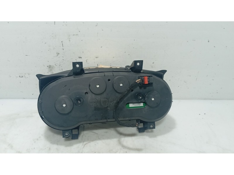 Recambio de cuadro instrumentos para fiat punto (199_) 1.2 (199axz1a, 199bxz1a) referencia OEM IAM   