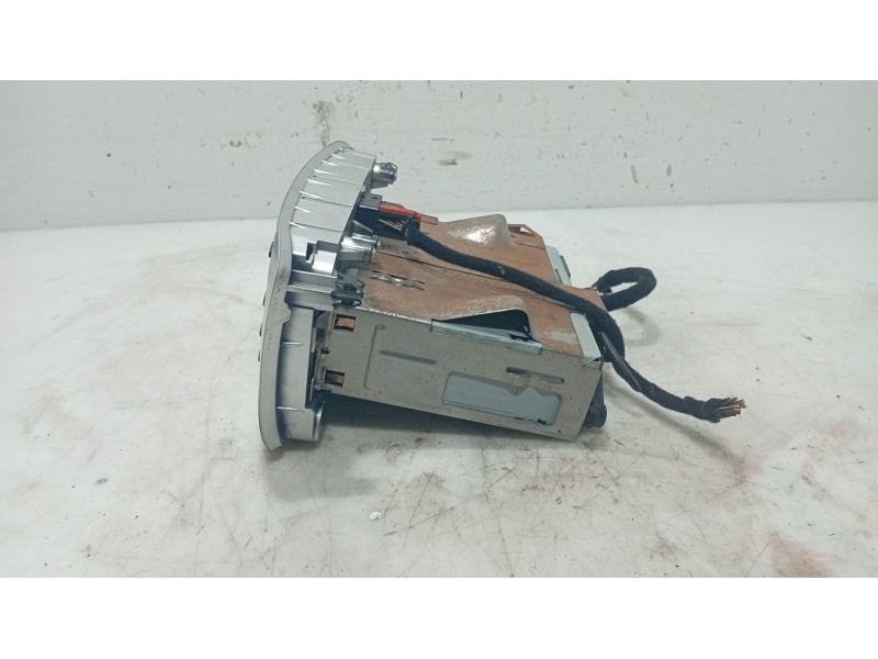 Recambio de sistema audio / radio cd para fiat punto (199_) 1.2 (199axz1a, 199bxz1a) referencia OEM IAM   