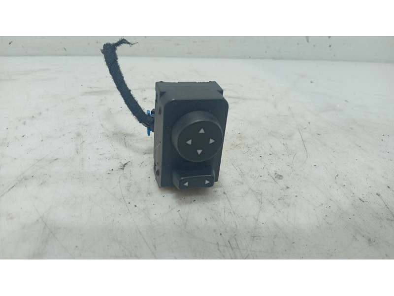 Recambio de mando retrovisor para fiat punto (199_) 1.2 (199axz1a, 199bxz1a) referencia OEM IAM   