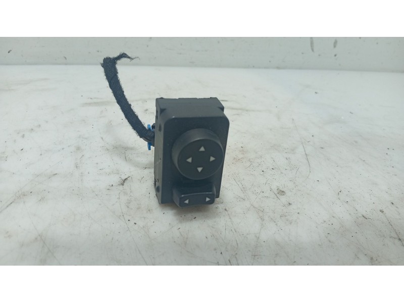 Recambio de mando retrovisor para fiat punto (199_) 1.2 (199axz1a, 199bxz1a) referencia OEM IAM   