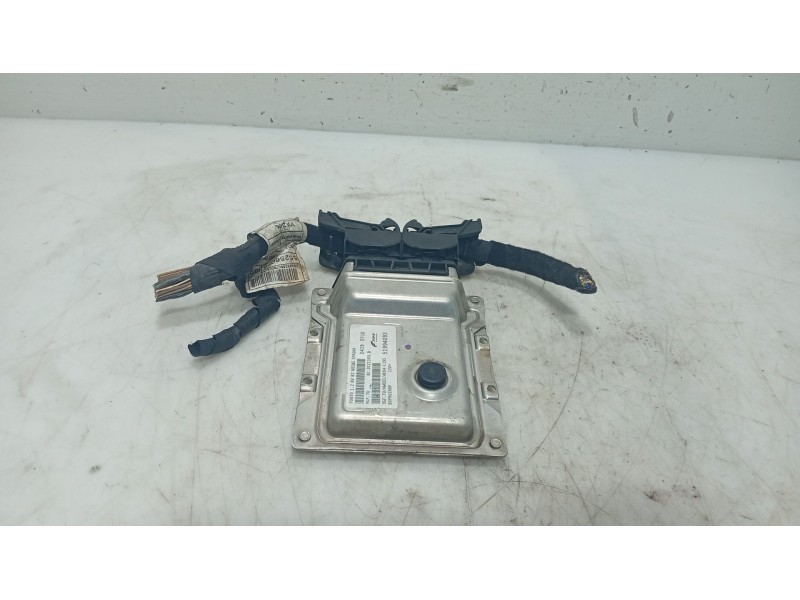 Recambio de centralita motor uce para fiat punto (199_) 1.2 (199axz1a, 199bxz1a) referencia OEM IAM   