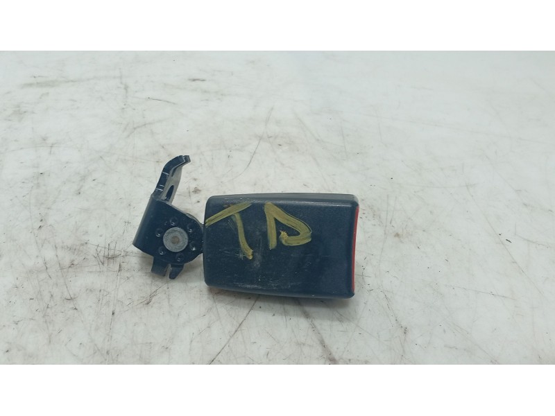Recambio de anclaje cinturon trasero derecho para fiat punto (199_) 1.2 (199axz1a, 199bxz1a) referencia OEM IAM   
