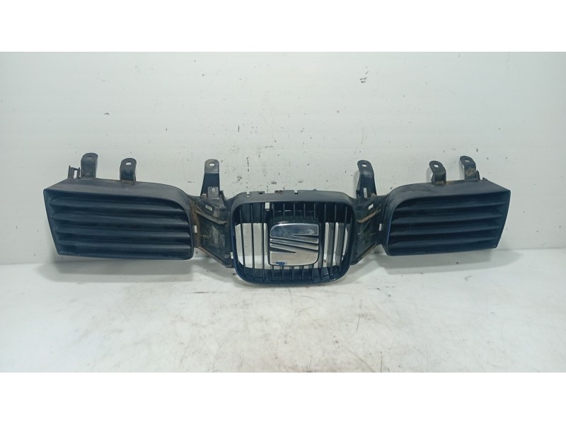 Recambio de moldura para seat toledo ii (1m2) 1.9 tdi referencia OEM IAM   