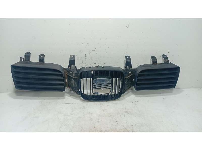 Recambio de moldura para seat toledo ii (1m2) 1.9 tdi referencia OEM IAM   