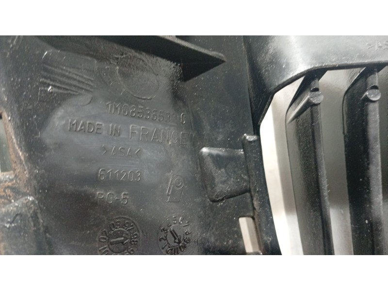 Recambio de moldura para seat toledo ii (1m2) 1.9 tdi referencia OEM IAM   