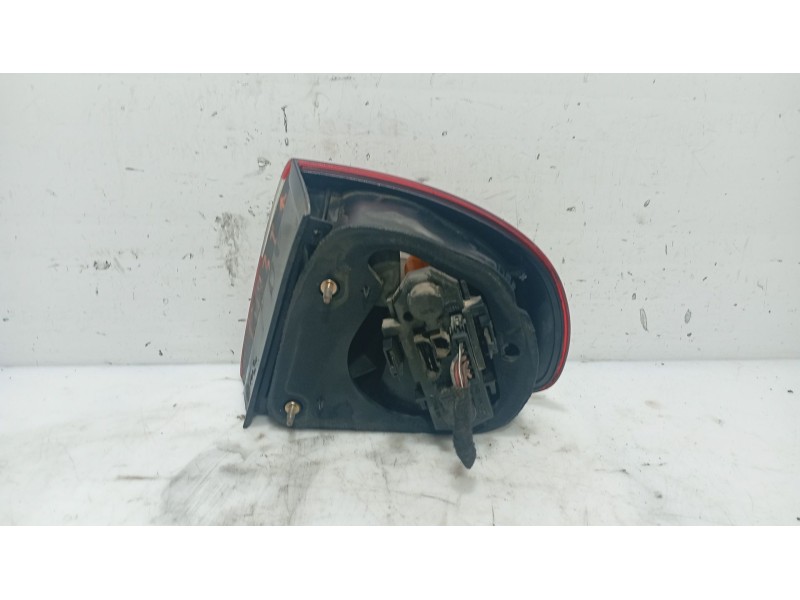 Recambio de piloto trasero izquierdo para seat toledo ii (1m2) 1.9 tdi referencia OEM IAM 1M594511101C  