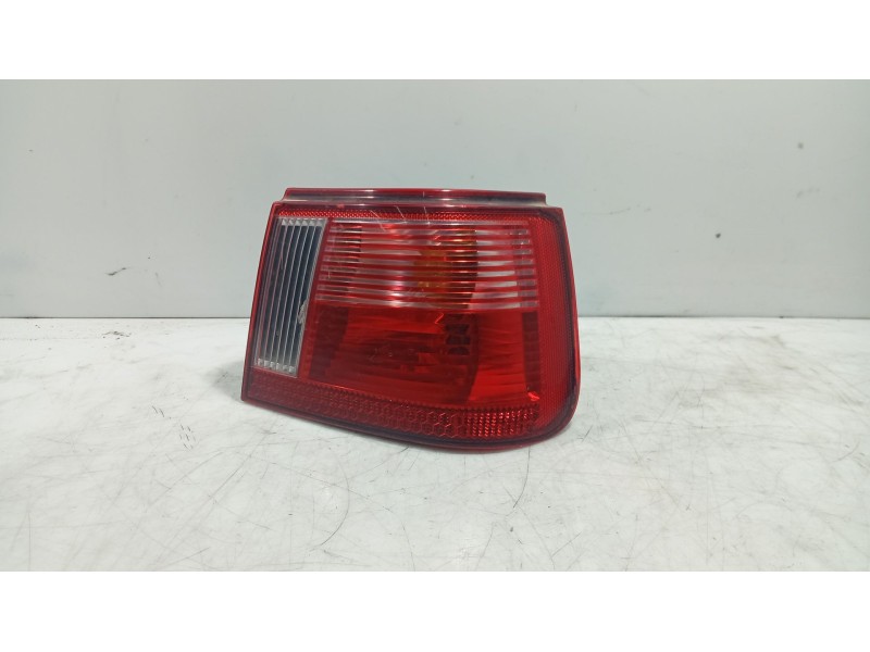 Recambio de piloto trasero derecho para seat ibiza ii (6k1) 1.9 sdi referencia OEM IAM 6K6945112G  