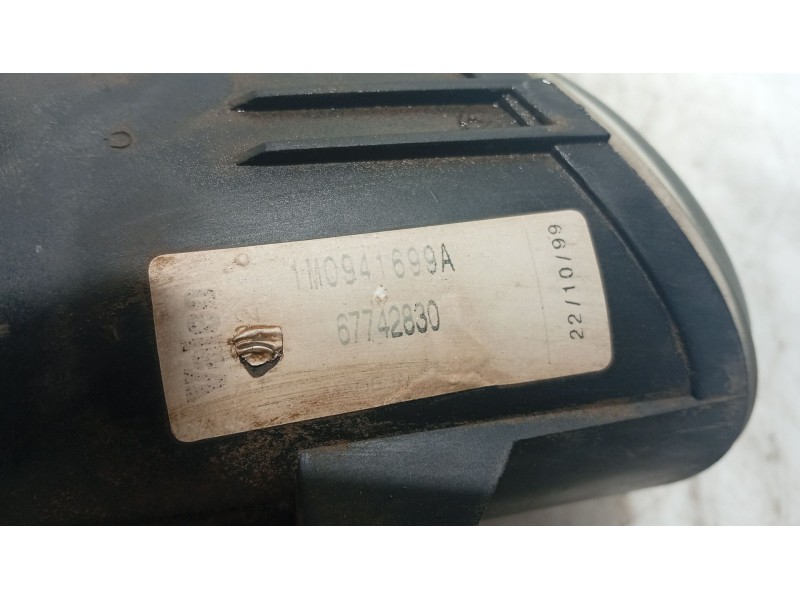 Recambio de faro antiniebla izquierdo para seat toledo ii (1m2) 1.9 tdi referencia OEM IAM 1M0941701B  