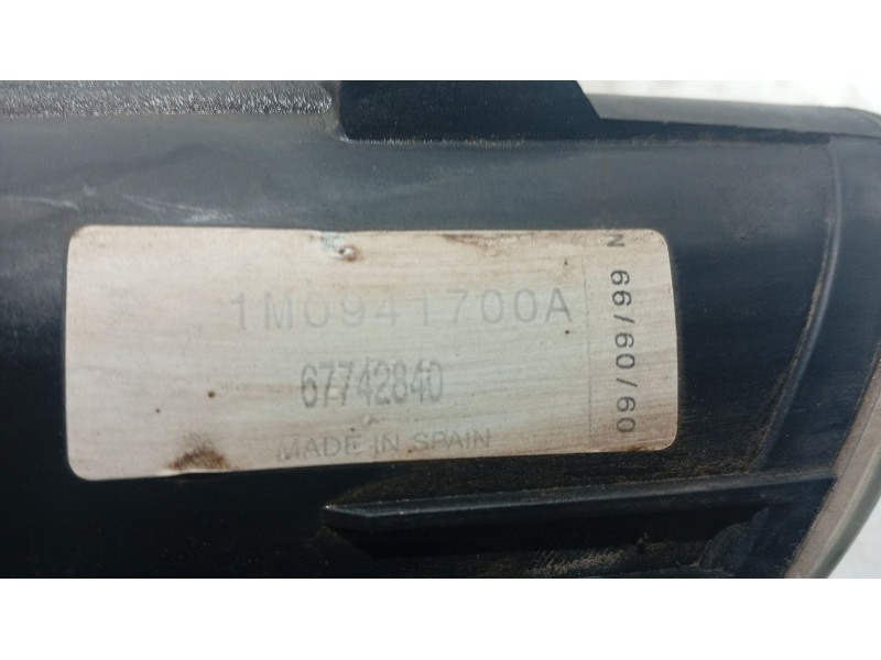 Recambio de faro antiniebla derecho para seat toledo ii (1m2) 1.9 tdi referencia OEM IAM 1M0941702B  