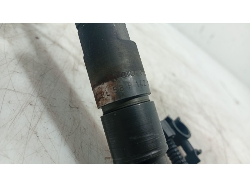 Recambio de inyector para seat toledo ii (1m2) 1.9 tdi referencia OEM IAM 028130201T  