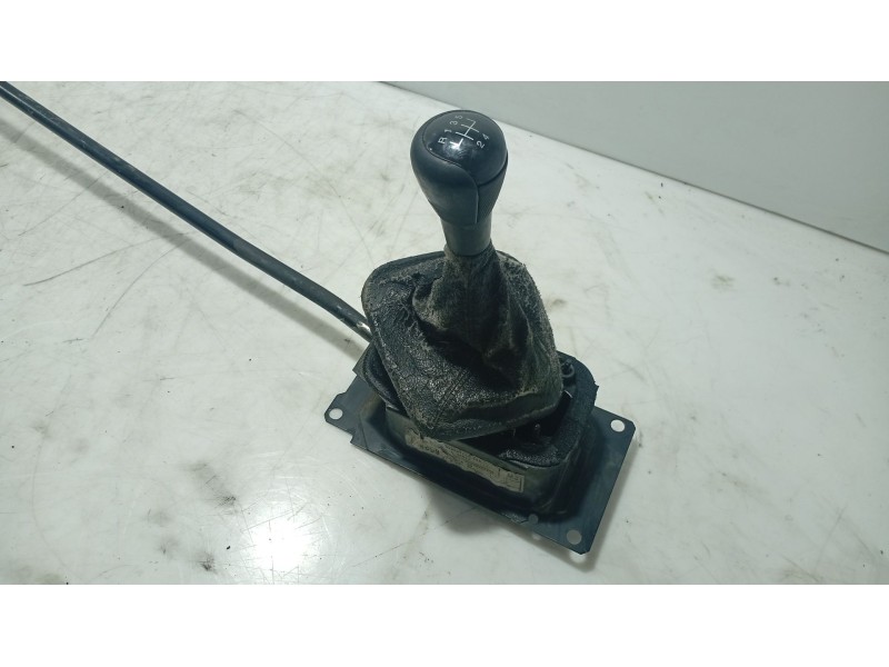 Recambio de palanca cambio para seat ibiza ii (6k1) 1.9 sdi referencia OEM IAM 6K0711116K  