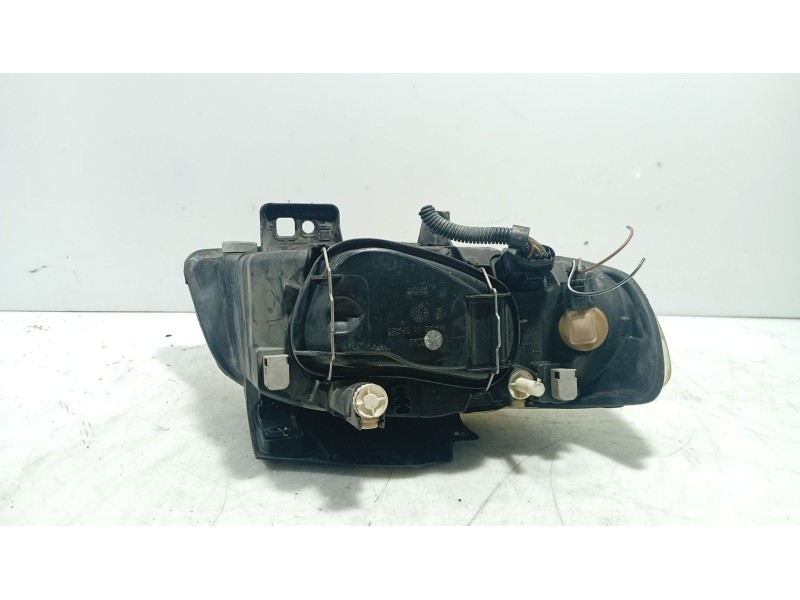 Recambio de faro derecho para seat ibiza ii (6k1) 1.9 sdi referencia OEM IAM 6K1941044A  