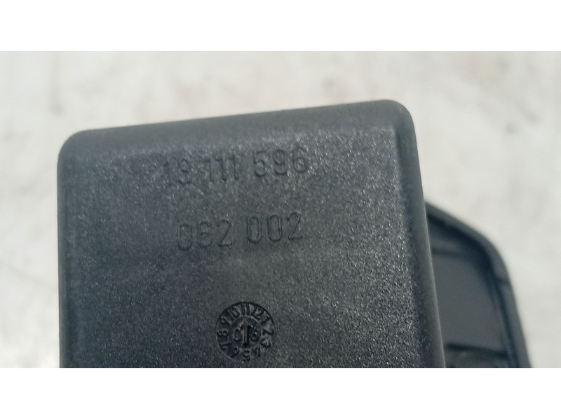 Recambio de tapa combustible para opel astra h (a04) 1.9 cdti 16v (l48) referencia OEM IAM   