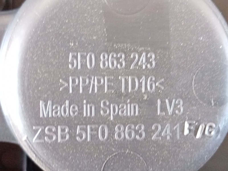 Recambio de consola central para seat leon (5f1) 1.6 tdi referencia OEM IAM 5F0863243VS9  