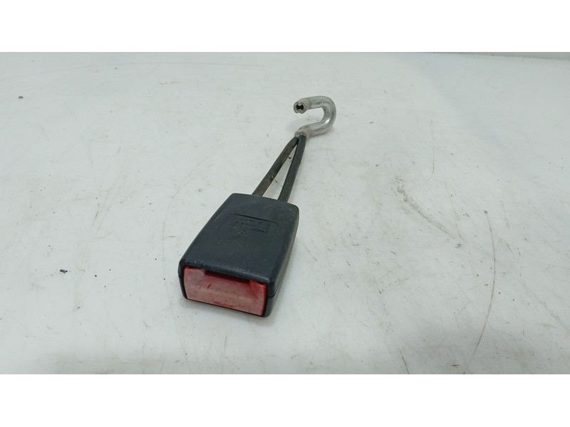 Recambio de anclaje cinturon trasero izquierdo para volkswagen new beetle (9c1/1c1) referencia OEM IAM   