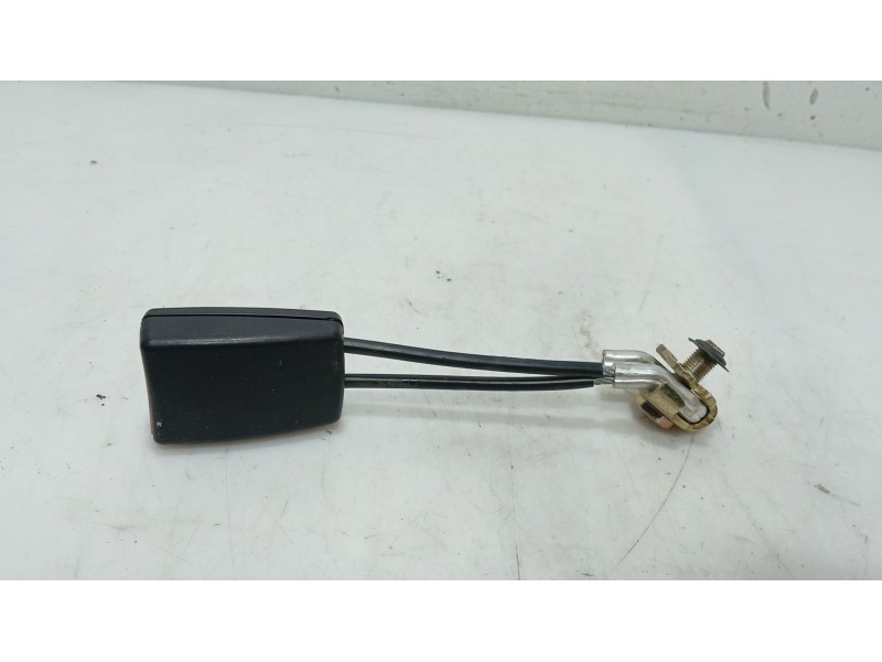 Recambio de anclaje cinturon trasero derecho para volkswagen new beetle (9c1/1c1) referencia OEM IAM   
