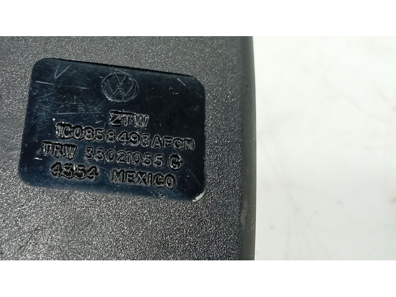 Recambio de anclaje cinturon trasero derecho para volkswagen new beetle (9c1/1c1) referencia OEM IAM   