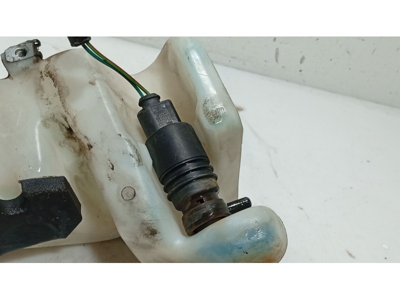 Recambio de deposito limpia para volkswagen new beetle (9c1/1c1) referencia OEM IAM   