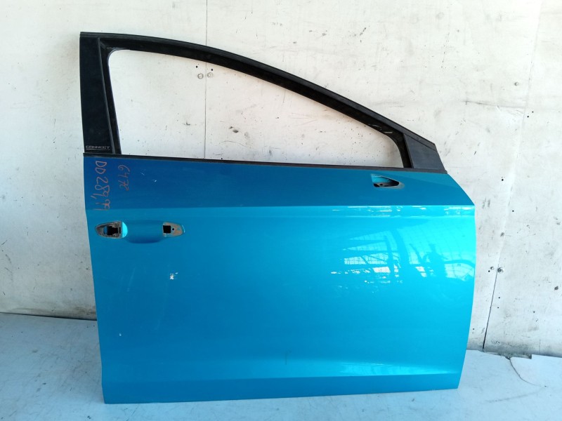 Recambio de puerta delantera derecha para seat leon (5f1) 1.6 tdi referencia OEM IAM 5F4831056A  