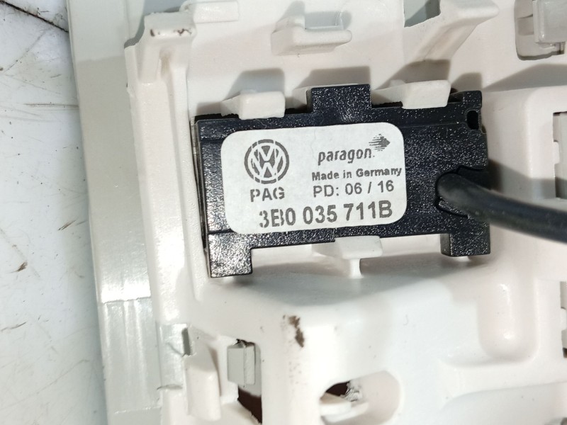 Recambio de luz interior para seat leon (5f1) 1.6 tdi referencia OEM IAM   