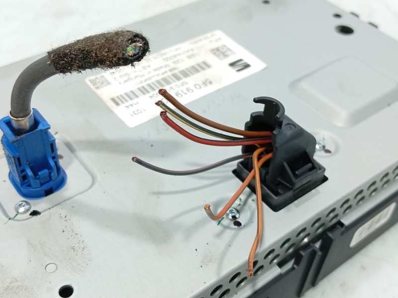 Recambio de pantalla multifuncion para seat leon (5f1) 1.6 tdi referencia OEM IAM   