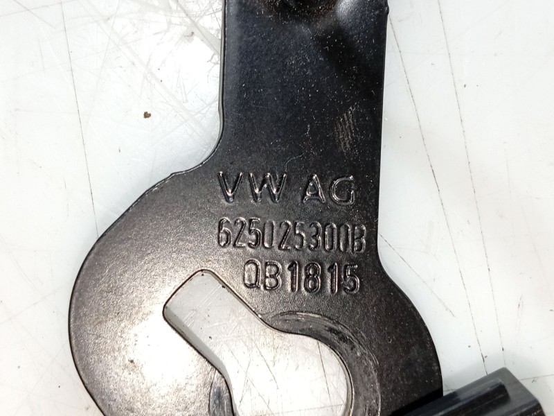 Recambio de anclaje cinturon delantero izquierdo para seat leon (5f1) 1.6 tdi referencia OEM IAM   