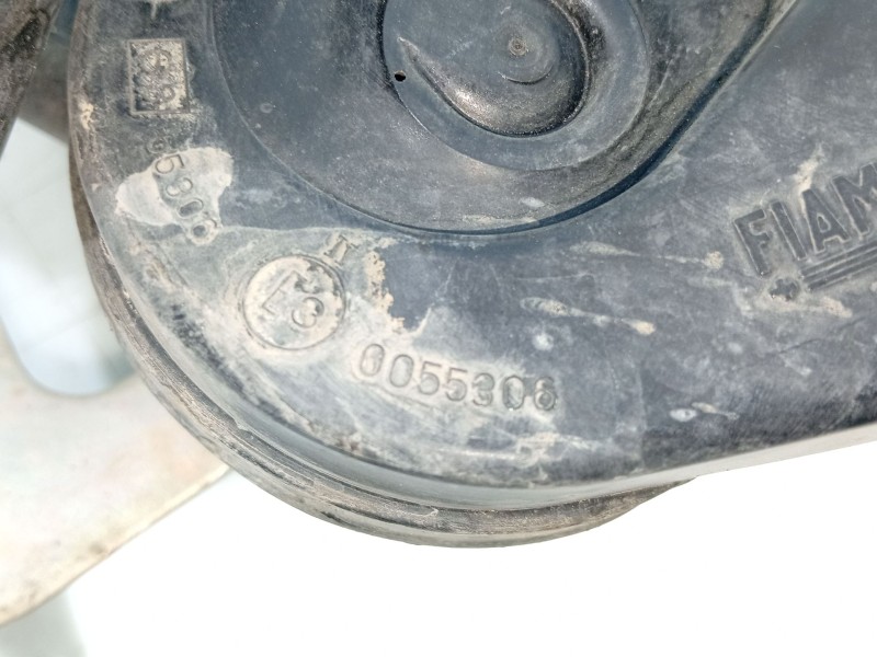 Recambio de claxon para seat leon (5f1) 1.6 tdi referencia OEM IAM 5C0951223C  