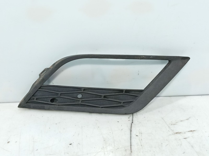 Recambio de moldura para seat leon (5f1) 1.6 tdi referencia OEM IAM   