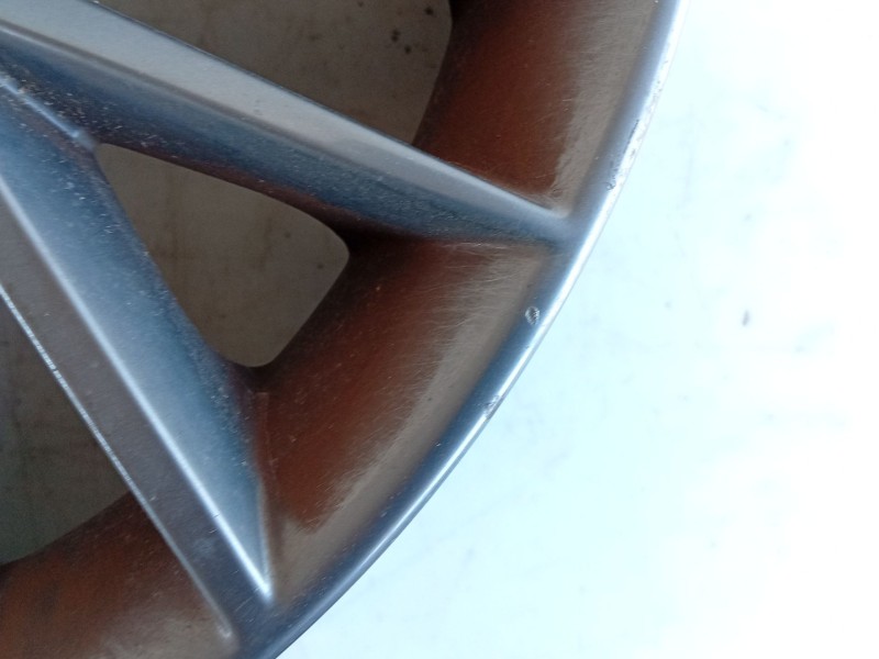 Recambio de llanta para seat leon (5f1) 1.6 tdi referencia OEM IAM   