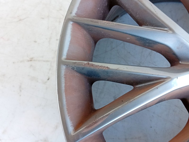 Recambio de llanta para seat leon (5f1) 1.6 tdi referencia OEM IAM   