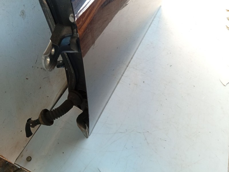 Recambio de puerta delantera izquierda para lexus is ii (_e2_) 220d (ale20) referencia OEM IAM   