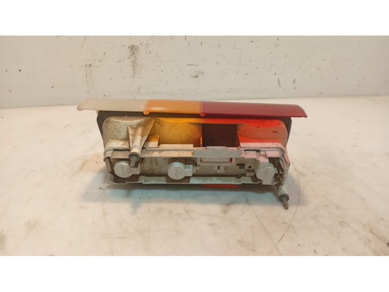 Recambio de piloto trasero derecho para seat terra (24) 1.4 d referencia OEM IAM   