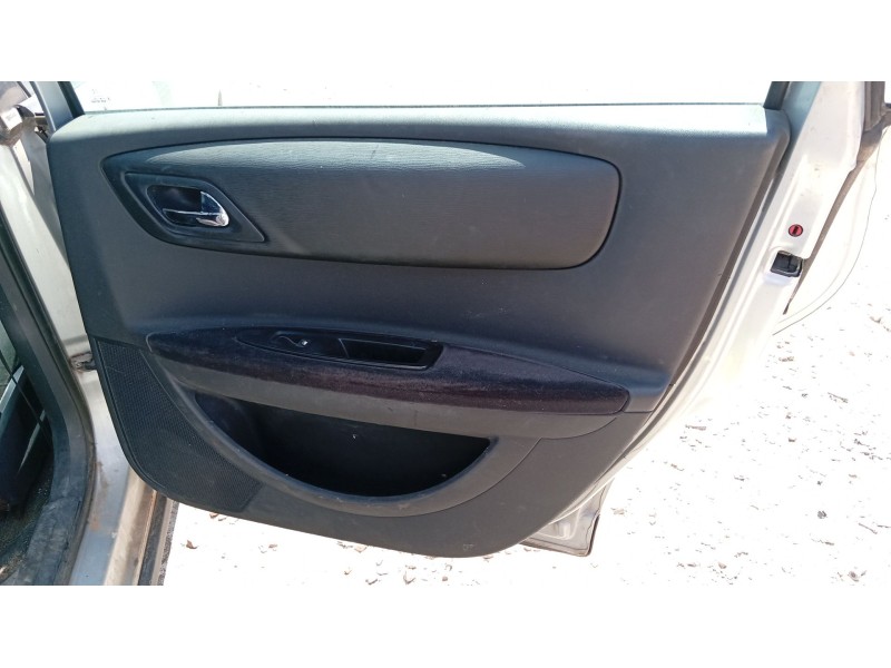 citroën c4 i sedán del año 2009