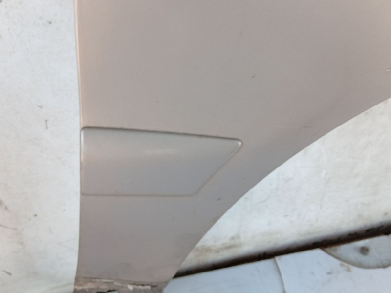 Recambio de aleta delantera derecha para audi a4 b5 (8d2) 1.9 tdi referencia OEM IAM 8D0821106  