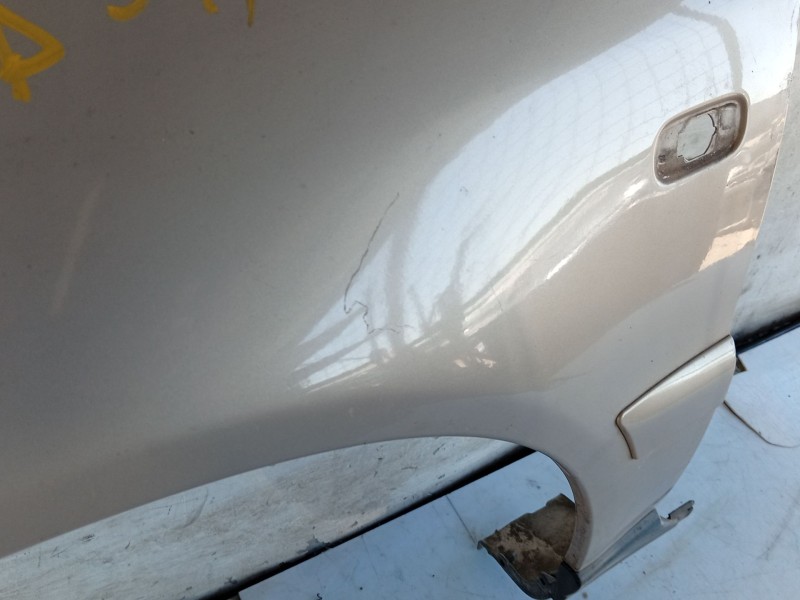 Recambio de aleta delantera izquierda para audi a4 b5 (8d2) 1.9 tdi referencia OEM IAM 8D0821105  