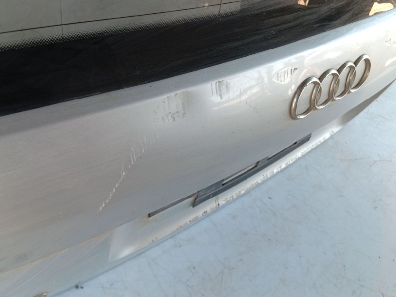 Recambio de porton trasero para audi a2 (8z0) 1.4 tdi referencia OEM IAM 8Z0827023D  