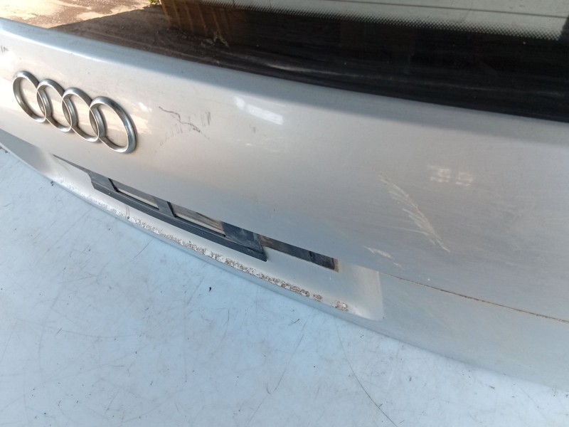 Recambio de porton trasero para audi a2 (8z0) 1.4 tdi referencia OEM IAM 8Z0827023D  
