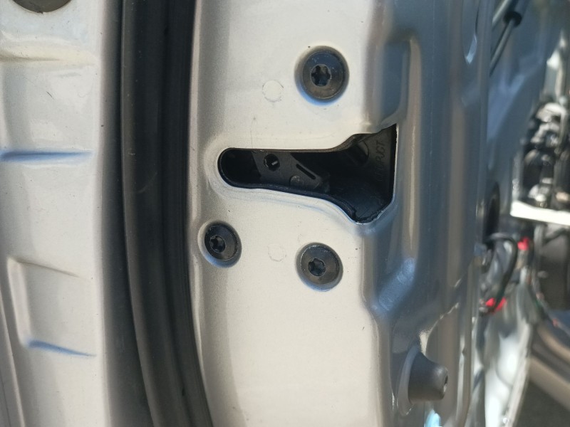 Recambio de cerradura puerta delantera izquierda para hyundai i30 (fd) 1.6 crdi referencia OEM IAM 813102L020  