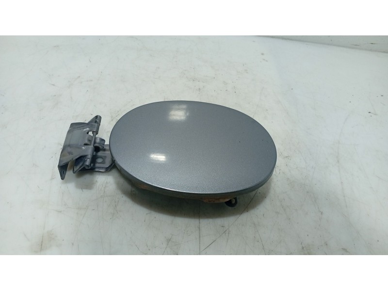 Recambio de tapa combustible para mazda 3 (bk) 1.6 di turbo referencia OEM IAM   
