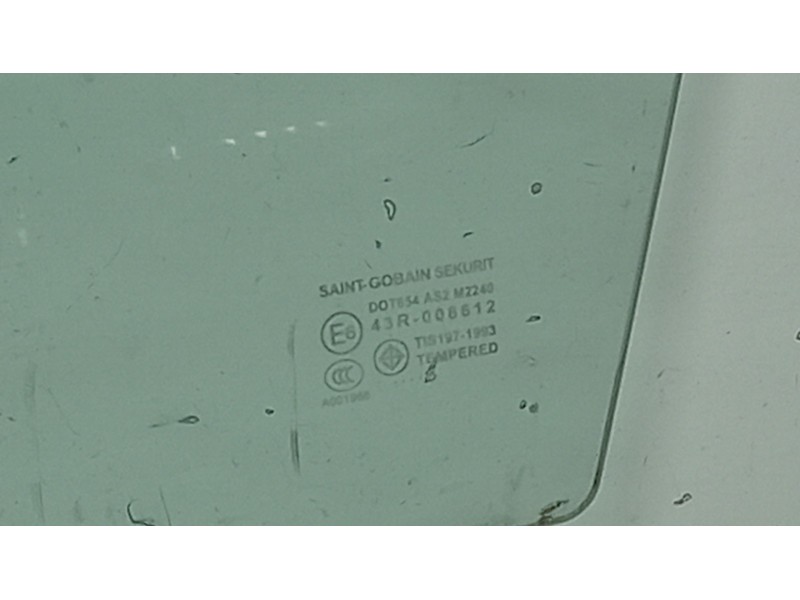 Recambio de luna delantera izquierda para mazda 3 (bk) 1.6 di turbo referencia OEM IAM   