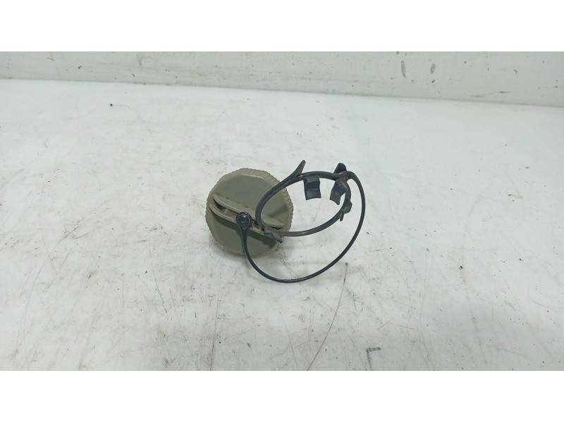 Recambio de tapon combustible para mazda 3 (bk) 1.6 di turbo referencia OEM IAM   